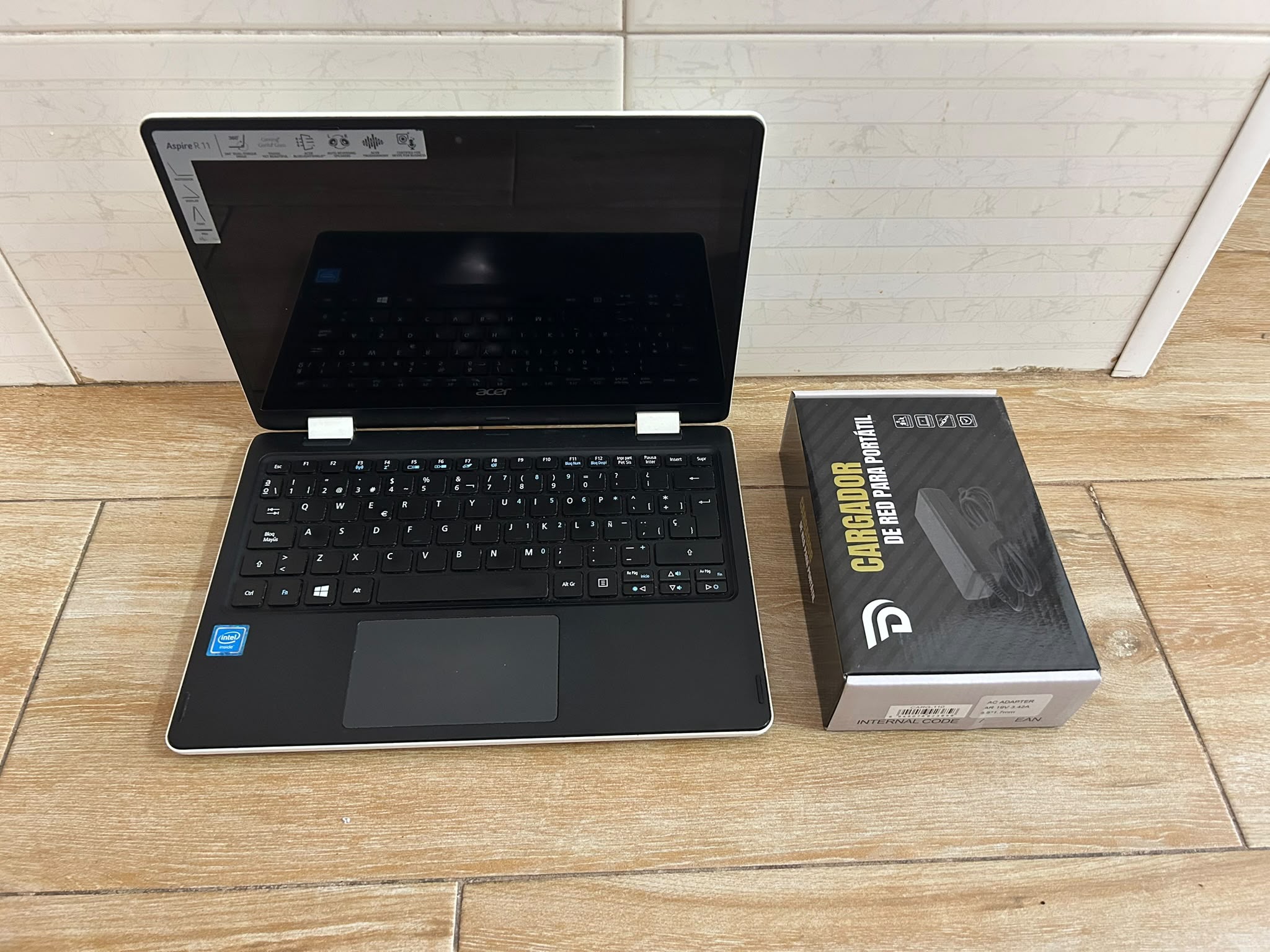 Portatil ACER - TABLET! Tactil! 8GB RAM! - Imagen 3