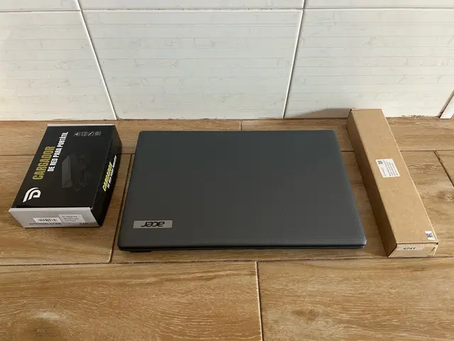 Portatil ACER, CORE I3! 8GB RAM! BATERIA